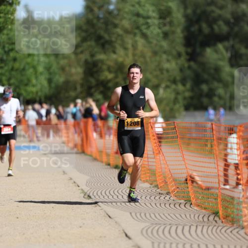 07.09.2025 - 19. Norderstedt Triathlon Michael Strokosch http://msf.ph/oto/8809129 07.09.2025 11:36:05 Laufen 749, 1163, 1208, 1211 meine-sportfotos.de