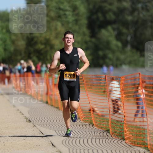 07.09.2025 - 19. Norderstedt Triathlon Michael Strokosch http://msf.ph/oto/8809148 07.09.2025 11:36:06 Laufen 284, 749, 1163, 1208 meine-sportfotos.de