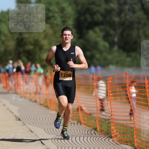 07.09.2025 - 19. Norderstedt Triathlon Michael Strokosch http://msf.ph/oto/8809156 07.09.2025 11:36:07 Laufen 284, 749, 1163, 1208 meine-sportfotos.de