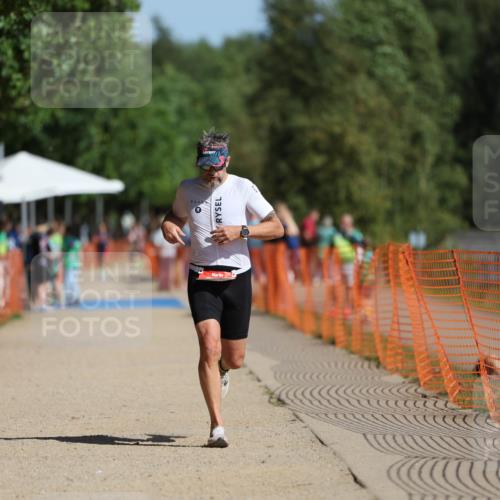 07.09.2025 - 19. Norderstedt Triathlon Michael Strokosch http://msf.ph/oto/8809179 07.09.2025 11:36:10 Laufen 284, 1208 meine-sportfotos.de