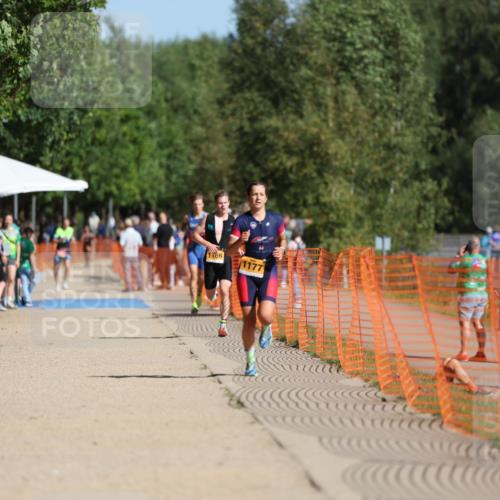 07.09.2025 - 19. Norderstedt Triathlon Michael Strokosch http://msf.ph/oto/8809212 07.09.2025 11:36:32 Laufen 1177 meine-sportfotos.de
