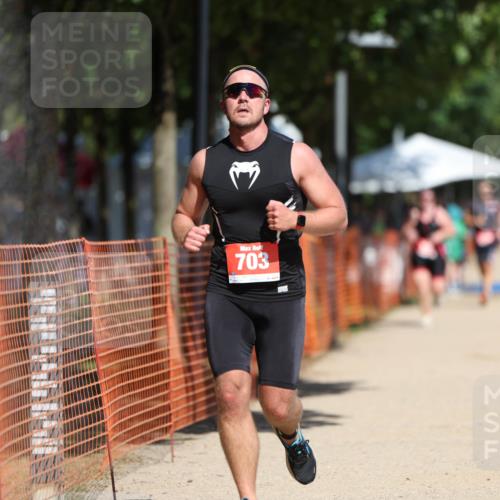 07.09.2025 - 19. Norderstedt Triathlon Michael Strokosch http://msf.ph/oto/8809242 07.09.2025 12:46:07 Laufen 703, 1370, 1382 meine-sportfotos.de