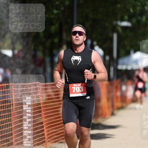 07.09.2025 - 19. Norderstedt Triathlon Michael Strokosch http://msf.ph/oto/8809250 07.09.2025 12:46:08 Laufen 703, 1370, 1382 meine-sportfotos.de