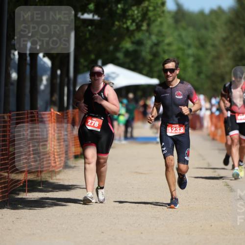 07.09.2025 - 19. Norderstedt Triathlon Michael Strokosch http://msf.ph/oto/8809307 07.09.2025 12:46:17 Laufen 278, 695, 1233 meine-sportfotos.de