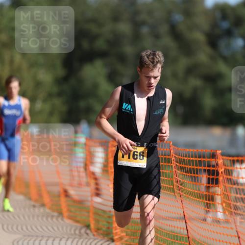 07.09.2025 - 19. Norderstedt Triathlon Michael Strokosch http://msf.ph/oto/8809328 07.09.2025 11:36:40 Laufen 1165, 1166, 1177 meine-sportfotos.de