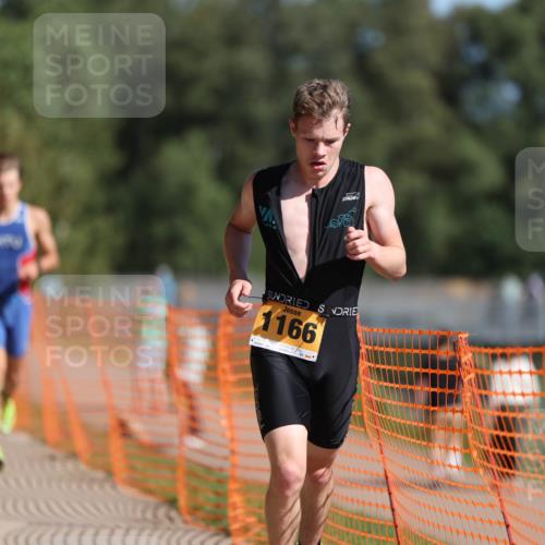 07.09.2025 - 19. Norderstedt Triathlon Michael Strokosch http://msf.ph/oto/8809332 07.09.2025 11:36:41 Laufen 1165, 1166, 1177 meine-sportfotos.de