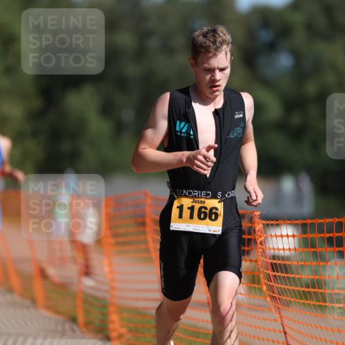 07.09.2025 - 19. Norderstedt Triathlon Michael Strokosch http://msf.ph/oto/8809340 07.09.2025 11:36:41 Laufen 1165, 1166, 1177 meine-sportfotos.de