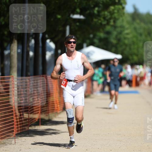 07.09.2025 - 19. Norderstedt Triathlon Michael Strokosch http://msf.ph/oto/8809465 07.09.2025 12:46:37 Laufen 697, 788, 838 meine-sportfotos.de