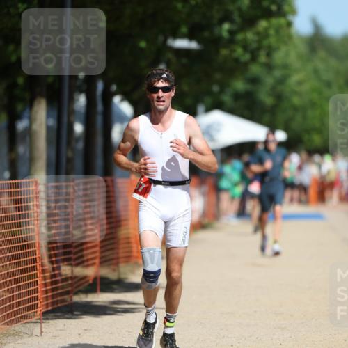 07.09.2025 - 19. Norderstedt Triathlon Michael Strokosch http://msf.ph/oto/8809471 07.09.2025 12:46:38 Laufen 697, 788 meine-sportfotos.de