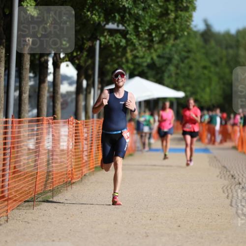 07.09.2025 - 19. Norderstedt Triathlon Michael Strokosch http://msf.ph/oto/8809472 07.09.2025 10:36:57 Laufen 1149 meine-sportfotos.de