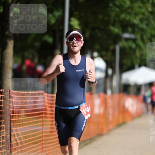 07.09.2025 - 19. Norderstedt Triathlon Michael Strokosch http://msf.ph/oto/8809513 07.09.2025 10:37:00 Laufen 1149 meine-sportfotos.de