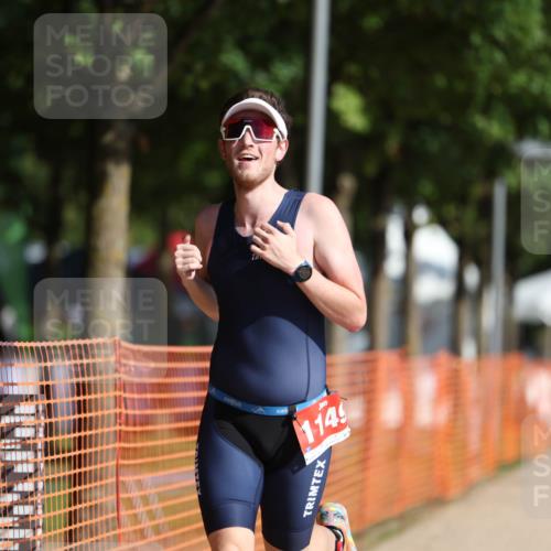 07.09.2025 - 19. Norderstedt Triathlon Michael Strokosch http://msf.ph/oto/8809516 07.09.2025 10:37:01 Laufen 1149 meine-sportfotos.de