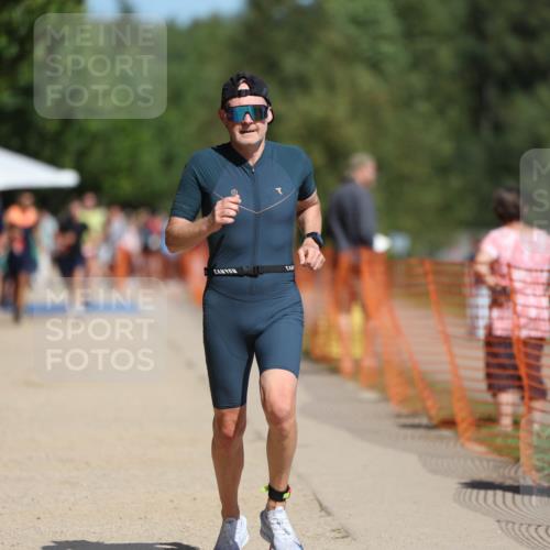 07.09.2025 - 19. Norderstedt Triathlon Michael Strokosch http://msf.ph/oto/8809532 07.09.2025 12:46:44 Laufen 251, 697, 788 meine-sportfotos.de