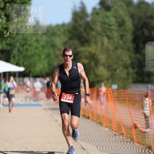 07.09.2025 - 19. Norderstedt Triathlon Michael Strokosch http://msf.ph/oto/8809546 07.09.2025 11:37:27 Laufen 774 meine-sportfotos.de