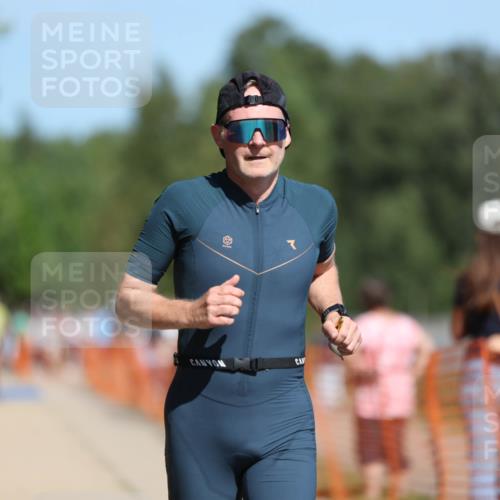 07.09.2025 - 19. Norderstedt Triathlon Michael Strokosch http://msf.ph/oto/8809558 07.09.2025 12:46:45 Laufen 251, 788 meine-sportfotos.de