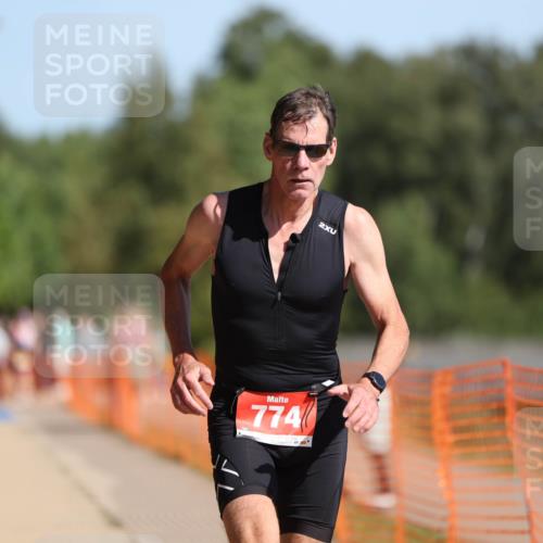 07.09.2025 - 19. Norderstedt Triathlon Michael Strokosch http://msf.ph/oto/8809591 07.09.2025 11:37:30 Laufen 774 meine-sportfotos.de