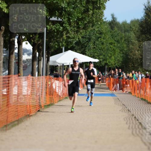 07.09.2025 - 19. Norderstedt Triathlon Michael Strokosch http://msf.ph/oto/8809673 07.09.2025 10:38:20 Laufen 1138 meine-sportfotos.de
