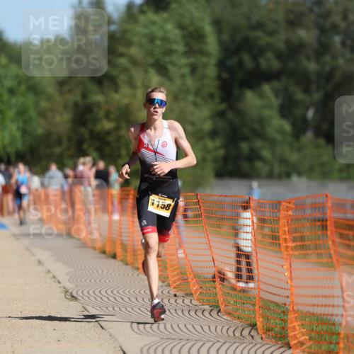 07.09.2025 - 19. Norderstedt Triathlon Michael Strokosch http://msf.ph/oto/8809704 07.09.2025 11:37:45 Laufen 1158, 1167 meine-sportfotos.de