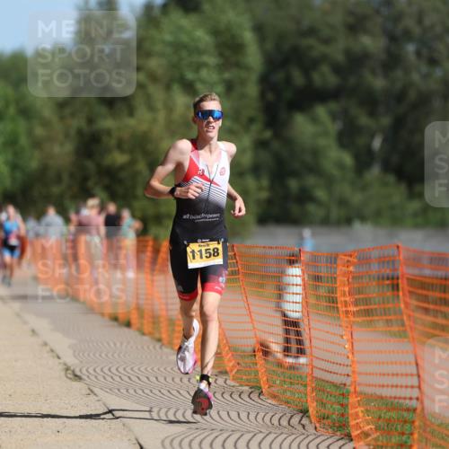 07.09.2025 - 19. Norderstedt Triathlon Michael Strokosch http://msf.ph/oto/8809708 07.09.2025 11:37:45 Laufen 1158, 1167 meine-sportfotos.de
