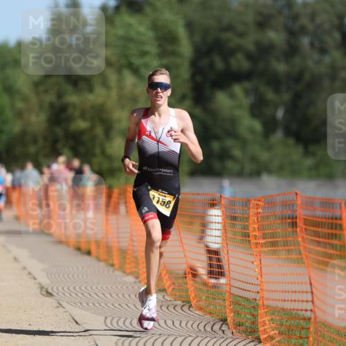07.09.2025 - 19. Norderstedt Triathlon Michael Strokosch http://msf.ph/oto/8809712 07.09.2025 11:37:46 Laufen 1158, 1167 meine-sportfotos.de