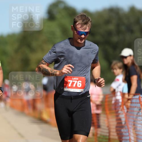 07.09.2025 - 19. Norderstedt Triathlon Michael Strokosch http://msf.ph/oto/8809726 07.09.2025 12:47:05 Laufen 776, 1213, 1247 meine-sportfotos.de