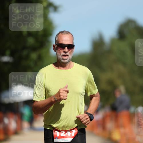 07.09.2025 - 19. Norderstedt Triathlon Michael Strokosch http://msf.ph/oto/8809736 07.09.2025 12:47:06 Laufen 776, 1247 meine-sportfotos.de