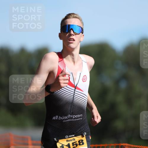 07.09.2025 - 19. Norderstedt Triathlon Michael Strokosch http://msf.ph/oto/8809752 07.09.2025 11:37:49 Laufen 1158 meine-sportfotos.de