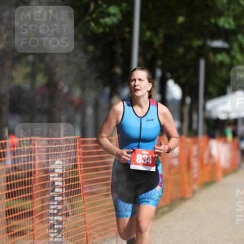 07.09.2025 - 19. Norderstedt Triathlon Michael Strokosch http://msf.ph/oto/8809825 07.09.2025 11:38:05 Laufen 770, 834, 1181 meine-sportfotos.de