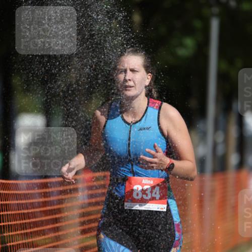 07.09.2025 - 19. Norderstedt Triathlon Michael Strokosch http://msf.ph/oto/8809852 07.09.2025 11:38:07 Laufen 770, 834, 1181 meine-sportfotos.de