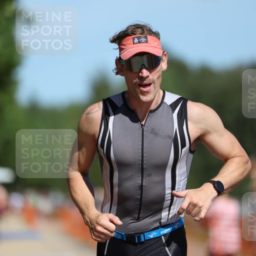 07.09.2025 - 19. Norderstedt Triathlon Michael Strokosch http://msf.ph/oto/8809874 07.09.2025 12:47:26 Laufen 151, 227 meine-sportfotos.de