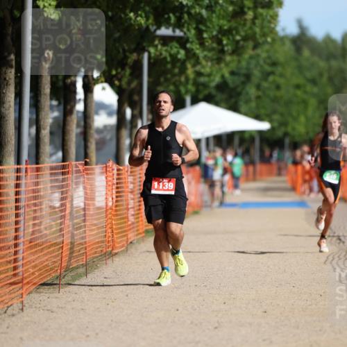 07.09.2025 - 19. Norderstedt Triathlon Michael Strokosch http://msf.ph/oto/8809876 07.09.2025 10:38:49 Laufen 646, 1131, 1139 meine-sportfotos.de
