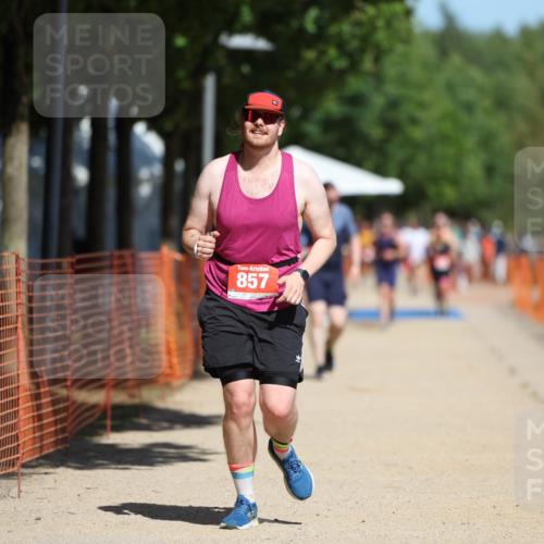 07.09.2025 - 19. Norderstedt Triathlon Michael Strokosch http://msf.ph/oto/8809888 07.09.2025 12:47:40 Laufen 857 meine-sportfotos.de