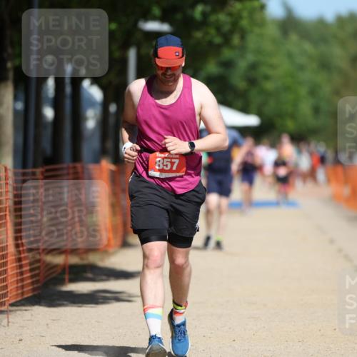 07.09.2025 - 19. Norderstedt Triathlon Michael Strokosch http://msf.ph/oto/8809902 07.09.2025 12:47:41 Laufen 857 meine-sportfotos.de