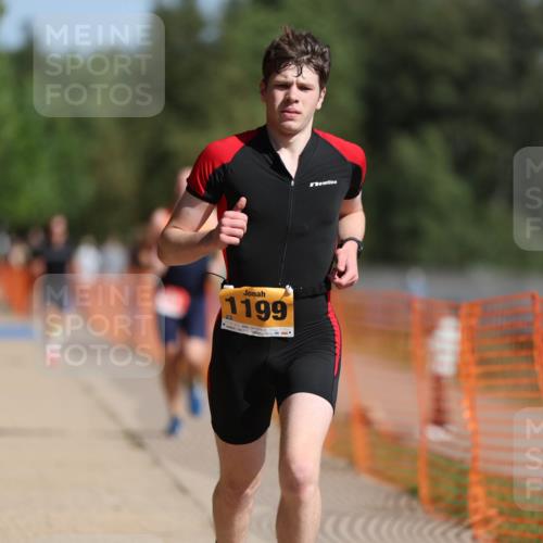 07.09.2025 - 19. Norderstedt Triathlon Michael Strokosch http://msf.ph/oto/8809972 07.09.2025 11:38:46 Laufen 833, 1199, 1340 meine-sportfotos.de