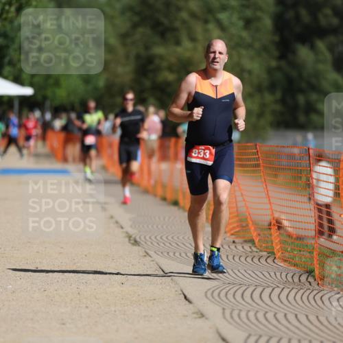 07.09.2025 - 19. Norderstedt Triathlon Michael Strokosch http://msf.ph/oto/8810009 07.09.2025 11:38:48 Laufen 833, 1184, 1199, 1340 meine-sportfotos.de