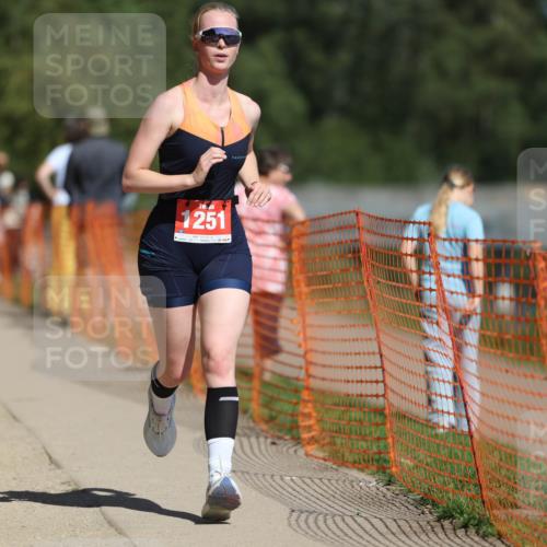 07.09.2025 - 19. Norderstedt Triathlon Michael Strokosch http://msf.ph/oto/8810047 07.09.2025 12:48:00 Laufen 216, 1251, 1315 meine-sportfotos.de