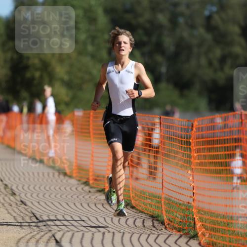 07.09.2025 - 19. Norderstedt Triathlon Michael Strokosch http://msf.ph/oto/8810081 07.09.2025 10:39:54 Laufen 675 meine-sportfotos.de