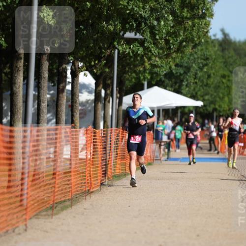 07.09.2025 - 19. Norderstedt Triathlon Michael Strokosch http://msf.ph/oto/8810128 07.09.2025 10:40:07 Laufen 1127 meine-sportfotos.de