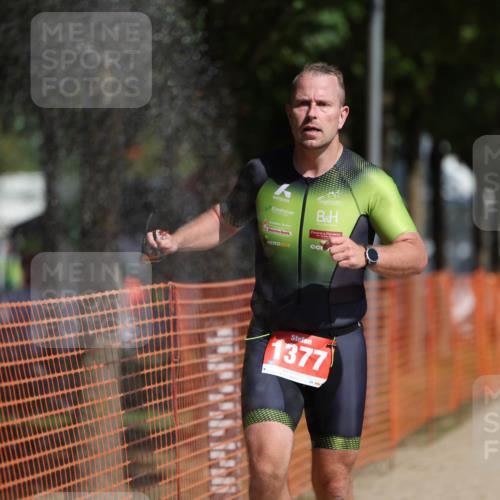 07.09.2025 - 19. Norderstedt Triathlon Michael Strokosch http://msf.ph/oto/8810178 07.09.2025 11:39:04 Laufen 231, 1377 meine-sportfotos.de