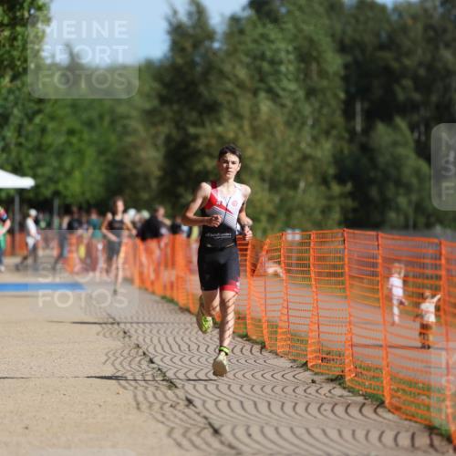07.09.2025 - 19. Norderstedt Triathlon Michael Strokosch http://msf.ph/oto/8810207 07.09.2025 10:40:12 Laufen 664, 1127 meine-sportfotos.de