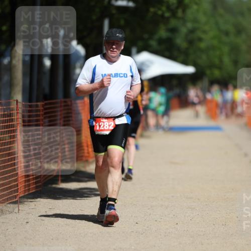 07.09.2025 - 19. Norderstedt Triathlon Michael Strokosch http://msf.ph/oto/8810231 07.09.2025 12:48:14 Laufen 1282, 1322, 1349 meine-sportfotos.de