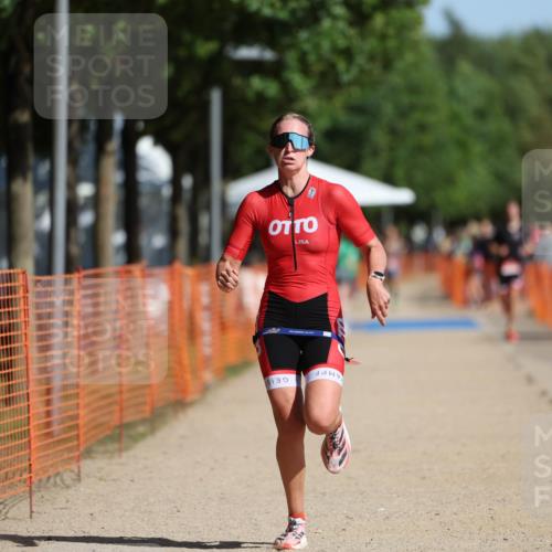 07.09.2025 - 19. Norderstedt Triathlon Michael Strokosch http://msf.ph/oto/8810255 07.09.2025 11:39:08 Laufen 231, 1377 meine-sportfotos.de