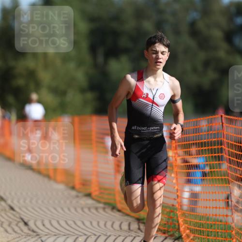 07.09.2025 - 19. Norderstedt Triathlon Michael Strokosch http://msf.ph/oto/8810274 07.09.2025 10:40:15 Laufen 664, 1127 meine-sportfotos.de