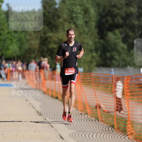 07.09.2025 - 19. Norderstedt Triathlon Michael Strokosch http://msf.ph/oto/8810398 07.09.2025 11:39:17 Laufen 1355 meine-sportfotos.de