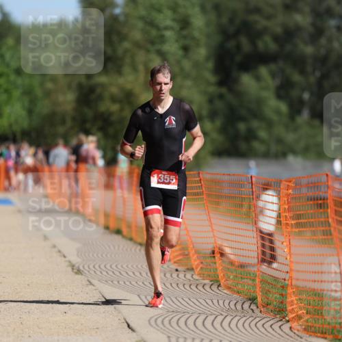 07.09.2025 - 19. Norderstedt Triathlon Michael Strokosch http://msf.ph/oto/8810412 07.09.2025 11:39:18 Laufen 1355 meine-sportfotos.de