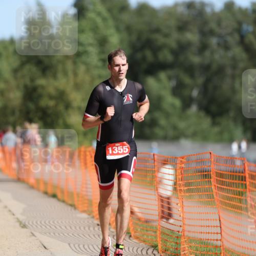 07.09.2025 - 19. Norderstedt Triathlon Michael Strokosch http://msf.ph/oto/8810440 07.09.2025 11:39:19 Laufen 1355 meine-sportfotos.de