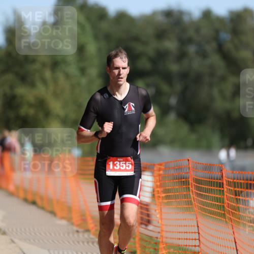 07.09.2025 - 19. Norderstedt Triathlon Michael Strokosch http://msf.ph/oto/8810456 07.09.2025 11:39:19 Laufen 1355 meine-sportfotos.de