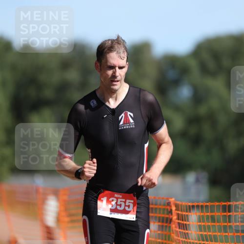 07.09.2025 - 19. Norderstedt Triathlon Michael Strokosch http://msf.ph/oto/8810491 07.09.2025 11:39:21 Laufen 1355 meine-sportfotos.de