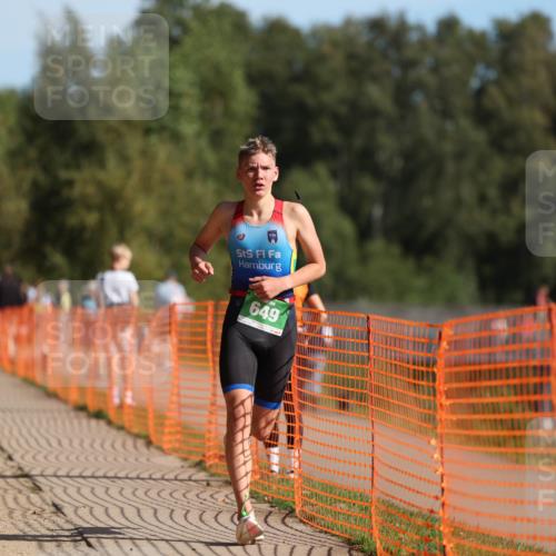 07.09.2025 - 19. Norderstedt Triathlon Michael Strokosch http://msf.ph/oto/8810542 07.09.2025 10:40:50 Laufen 649 meine-sportfotos.de
