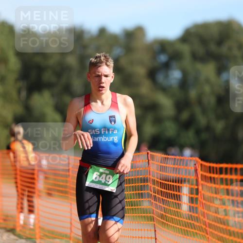 07.09.2025 - 19. Norderstedt Triathlon Michael Strokosch http://msf.ph/oto/8810586 07.09.2025 10:40:52 Laufen 649 meine-sportfotos.de